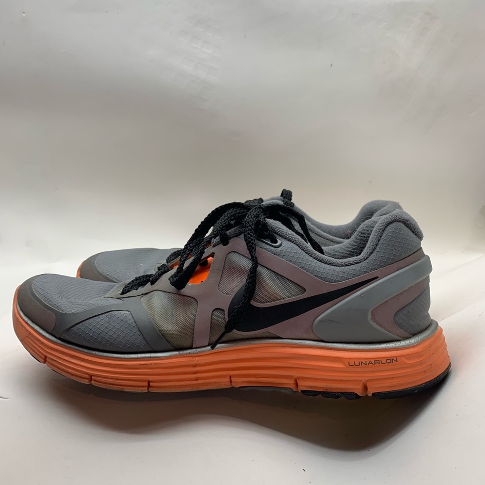 Nike Lunaron Men’s size 10 running shoe
